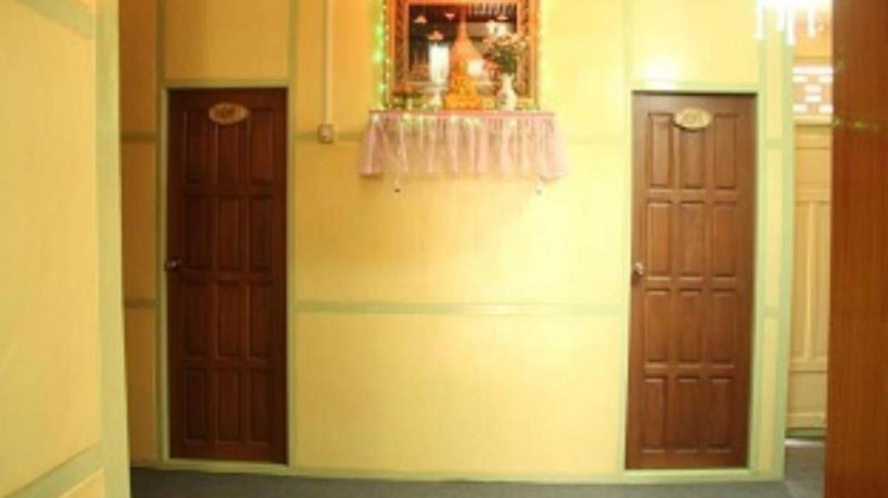Yee Shin Guest House Hsipaw Bagian luar foto